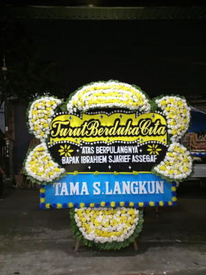 Papan Bunga Duka di Muarapayang
